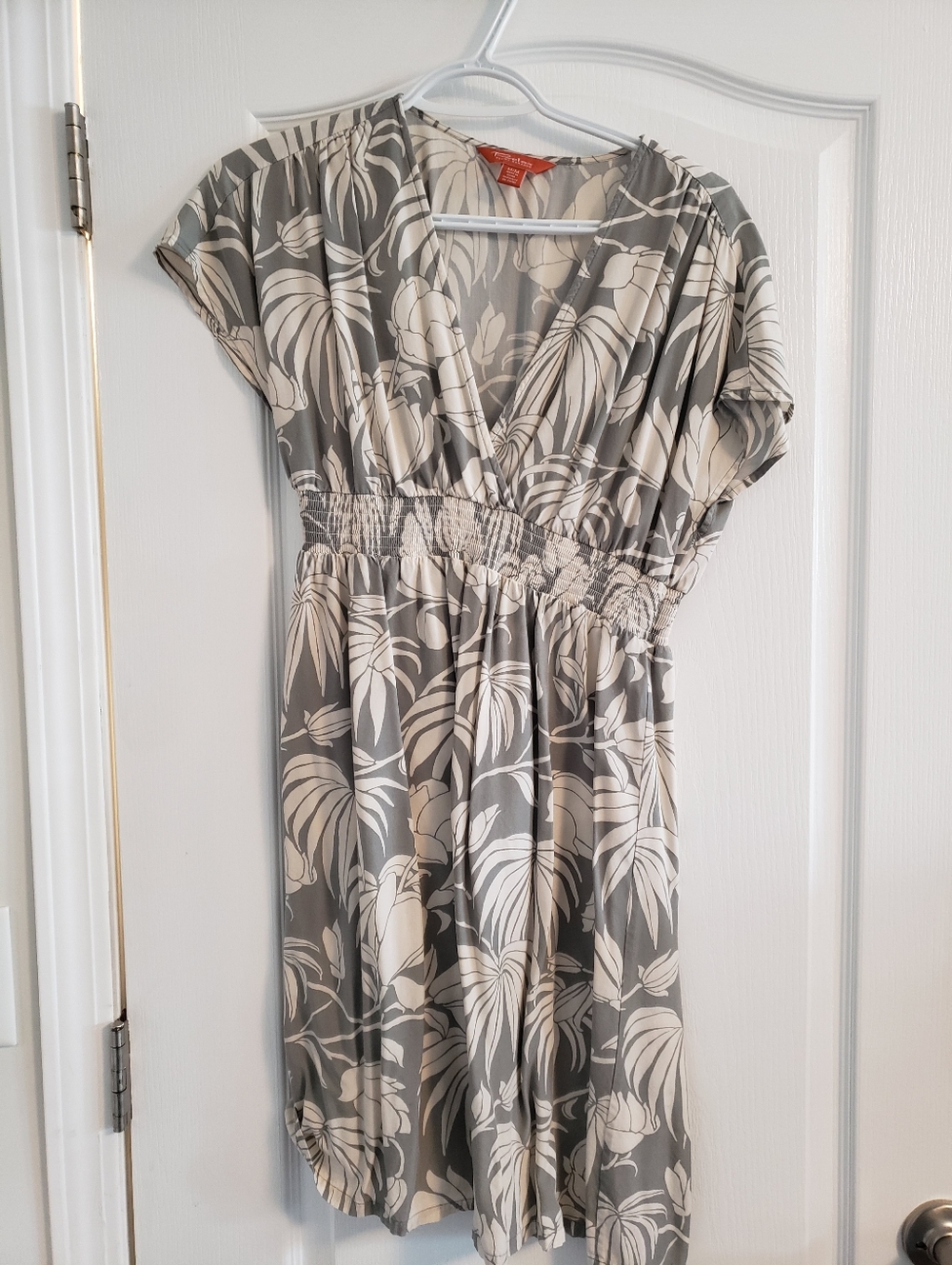 Floral Print V-Neck Smocked Waist Dress in Gray and Cream